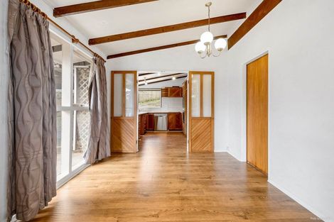 Photo of property in 28 Sunnyfield Crescent, Glenfield, Auckland, 0629