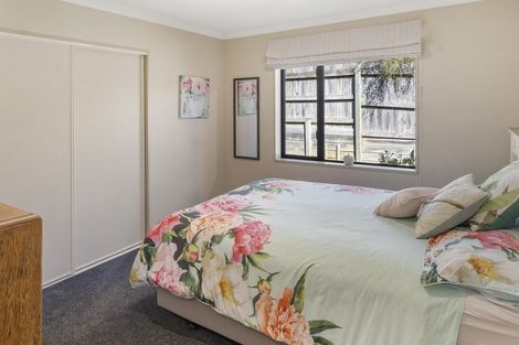 Photo of property in 17 Weka Place, Picton, 7220