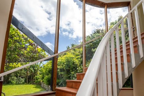 Photo of property in 5 Whiorau Grove, Lowry Bay, Lower Hutt, 5013