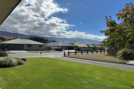 Photo of property in 25 Cairnmuir Crescent, Cromwell, 9310