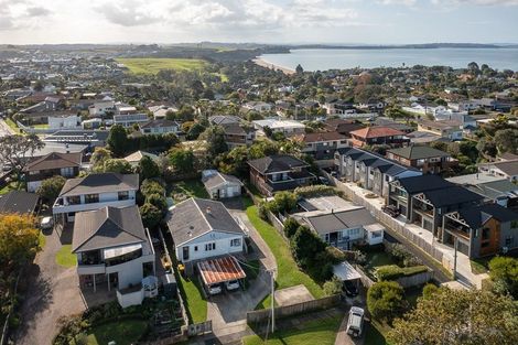 Photo of property in 4 Auld Street, Torbay, Auckland, 0630