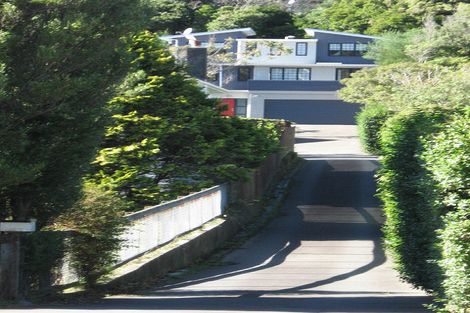 Photo of property in 2/154 Newlands Road, Newlands, Wellington, 6037