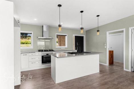 Photo of property in 918 Oneriri Road, Kaiwaka, 0573