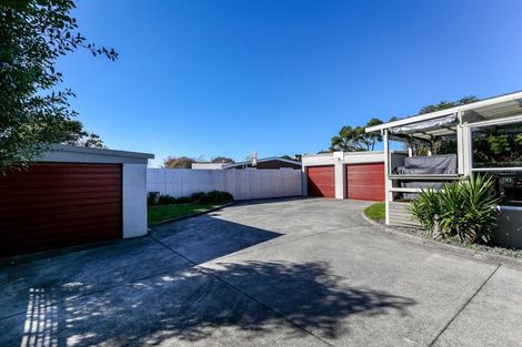 Photo of property in 41 Nevada Drive, Merrilands, New Plymouth, 4312
