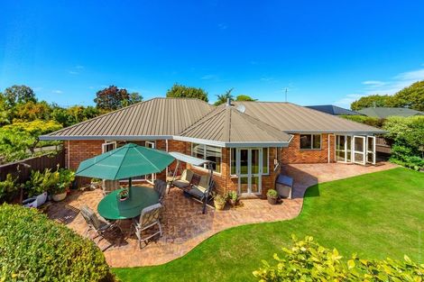 Photo of property in 5 Patricia Place, Harewood, Christchurch, 8051