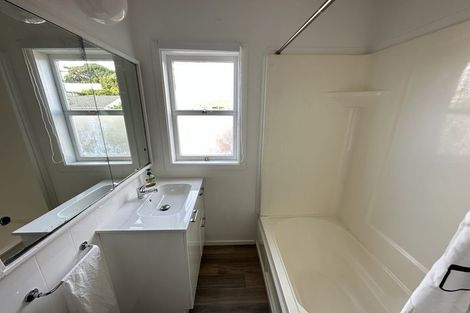 Photo of property in 689 Great North Road, Grey Lynn, Auckland, 1021