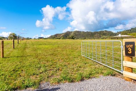 Photo of property in 16 Koutu Point Road, Opononi, Kaikohe, 0473