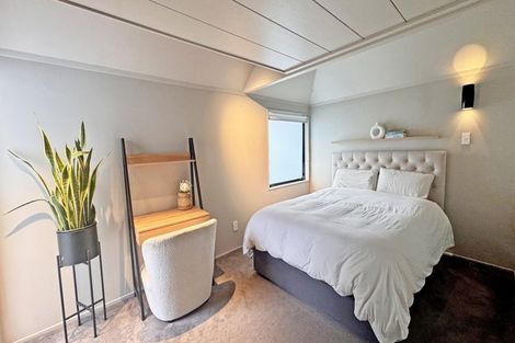 Photo of property in 15 Harper Street, Chatswood, Auckland, 0626