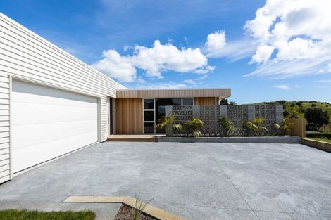 Photo of property in 9a Lemont Place, Westown, New Plymouth, 4310