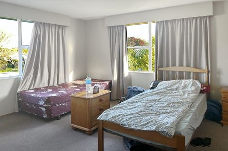 Photo of property in 48 Kent Lodge Avenue, Avonhead, Christchurch, 8042