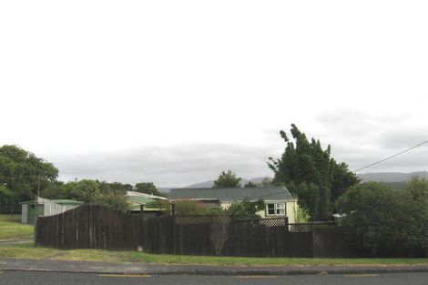 Photo of property in 11 Awaroa Road, Sunnyvale, Auckland, 0612
