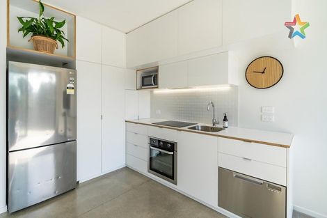 Photo of property in 25 Te Ara O Paetutu, Petone, Lower Hutt, 5012