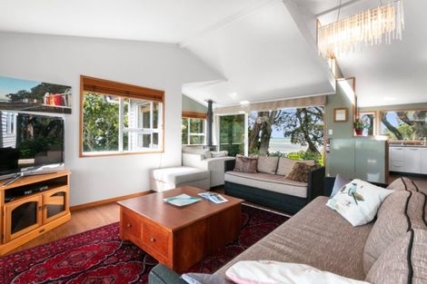 Photo of property in 18 Moana Drive, Tanners Point, Katikati, 3177