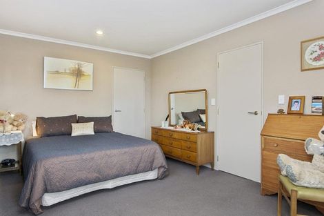 Photo of property in 36 Downing Place, Welcome Bay, Tauranga, 3112