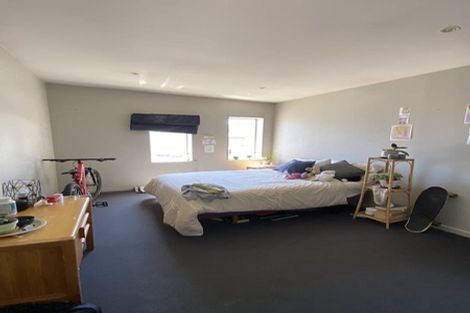 Photo of property in 16 Austin Street, Mount Victoria, Wellington, 6011