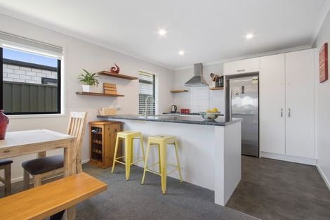 Photo of property in 5 Moss Lane, Omokoroa, 3114