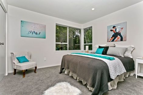 Photo of property in 22 Glastron Place, Bayview, Auckland, 0629