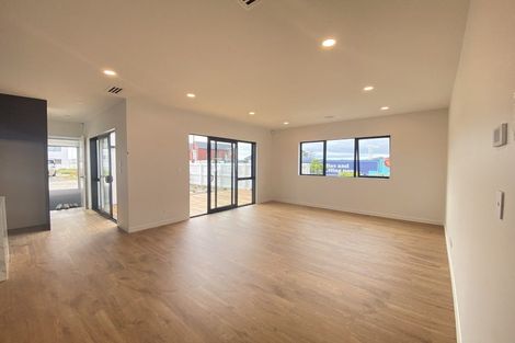 Photo of property in 1 Pukeko Road, Hobsonville, Auckland, 0616