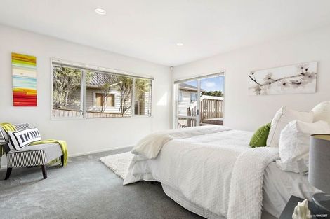 Photo of property in 2/190 Sunnynook Road, Totara Vale, Auckland, 0627