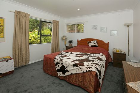 Photo of property in 8 Chardonnay Rise, Henderson, Auckland, 0612