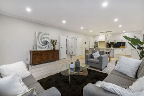 Photo of property in 1 Tirohanga Crescent, Stanmore Bay, Whangaparaoa, 0932