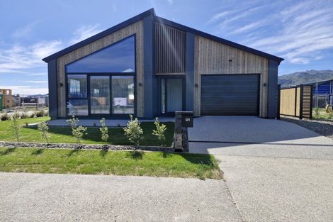 Photo of property in 121 Wooing Tree Avenue, Cromwell, 9310