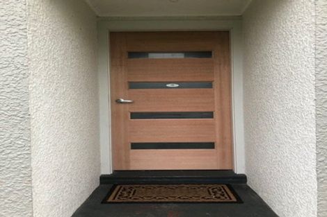 Photo of property in 32 Grey Street, Marton, 4710