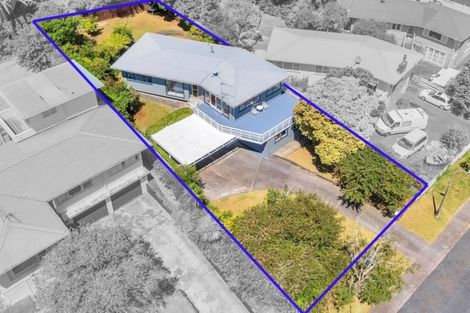 Photo of property in 66 Bond Crescent, Forrest Hill, Auckland, 0620