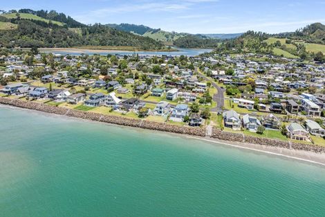 Photo of property in 137 Captain Cook Road, Cooks Beach, Whitianga, 3591