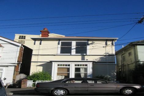 Photo of property in 9 Roxburgh Street, Mount Victoria, Wellington, 6011