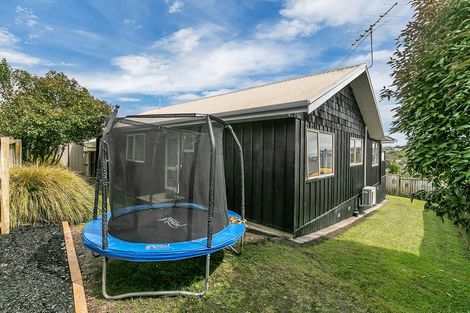 Photo of property in 2/108 Awaruku Road, Torbay, Auckland, 0630