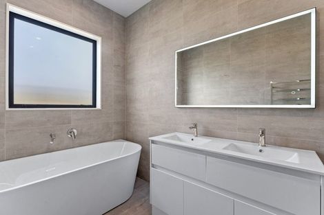 Photo of property in 101 Mutetai Road, Clarks Beach, 2122