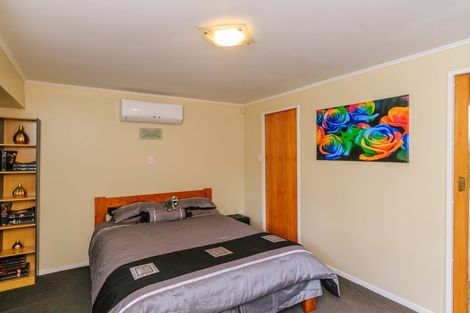 Photo of property in 64 Pomare Road, Tirohanga, Lower Hutt, 5010