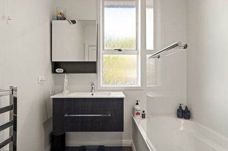 Photo of property in 317 Main South Road, Green Island, Dunedin, 9018