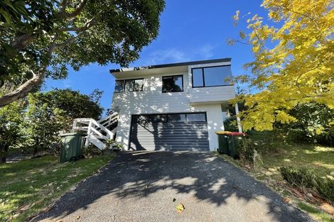Photo of property in 2/5 Tahinga Street, Northcote, Auckland, 0627