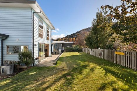 Photo of property in 2 Morning Star Terrace, Arthurs Point, Queenstown, 9371
