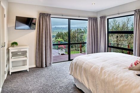 Photo of property in 154 Endeavour Drive, Whitby, Porirua, 5024