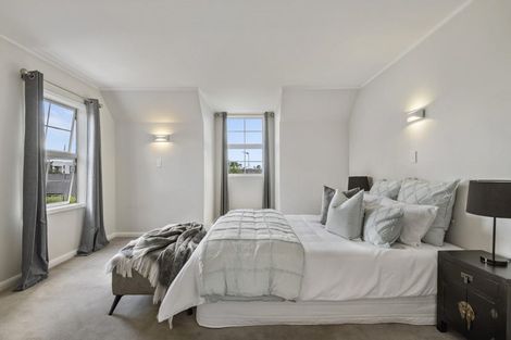 Photo of property in 2/15 Saltburn Road, Milford, Auckland, 0620