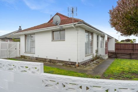 Photo of property in 84 Pacific Road, North New Brighton, Christchurch, 8083