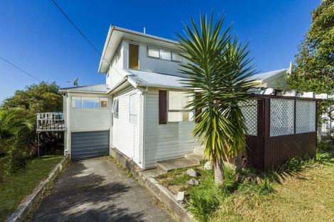 Photo of property in 167 Beach Road, Castor Bay, Auckland, 0620