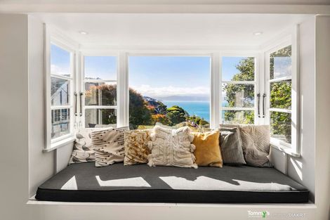 Photo of property in 7 Lower Watt Street, Wadestown, Wellington, 6012