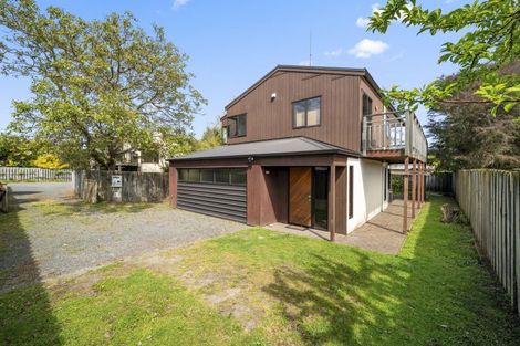 Photo of property in 2/11 Kereru Street, Two Mile Bay, Taupo, 3330