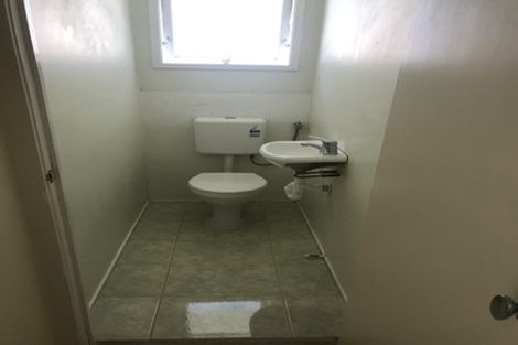 Photo of property in 2/162 Coronation Road, Hillcrest, Auckland, 0627