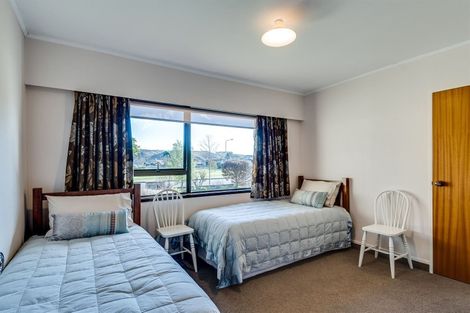 Photo of property in 1 Cardiff Place, Tamatea, Napier, 4112