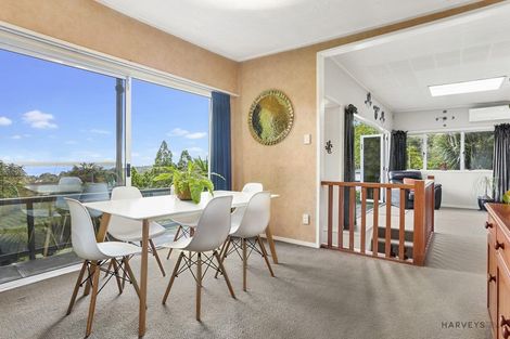 Photo of property in 94 Takahe Road, Titirangi, Auckland, 0604