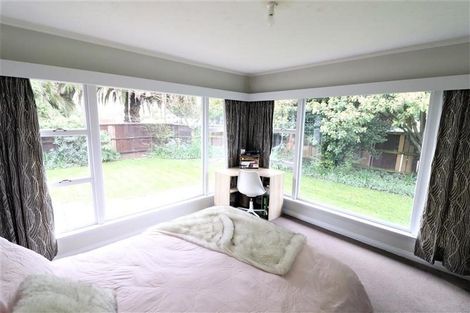 Photo of property in 1 Ludecke Place, Sockburn, Christchurch, 8042