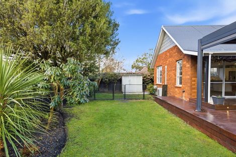 Photo of property in 7 Calbreath Place, Russley, Christchurch, 8042