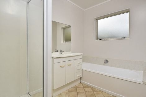 Photo of property in 45 Martin Jugum Lane, Ranui, Auckland, 0612