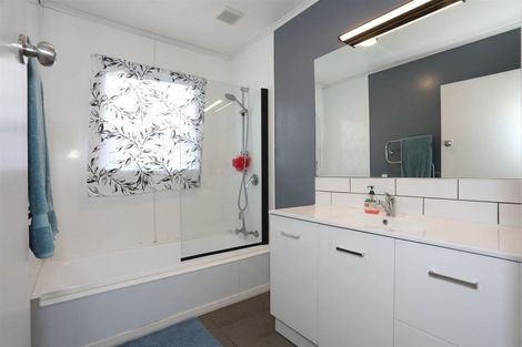 Photo of property in 7 Churchill Avenue, Feilding, 4702