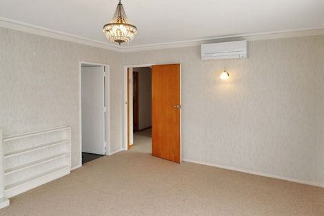 Photo of property in 71 Wai-iti Crescent, Woburn, Lower Hutt, 5010